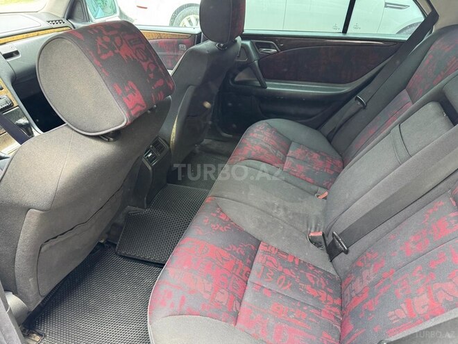 Mercedes E 240 1999, 440,000 km - 2.4 l - Gəncə