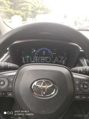 Toyota Corolla Cross 2024, 30,000 km - 2.0 л - Bakı