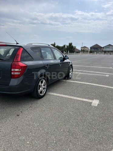 Kia  2008, 380,000 km - 1.6 l - Bakı