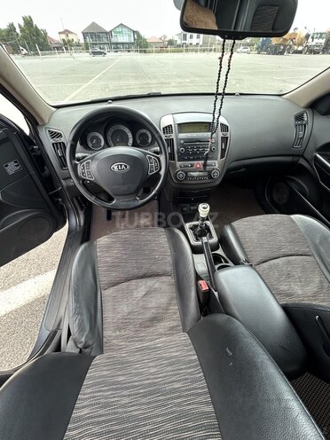 Kia  2008, 380,000 km - 1.6 l - Bakı