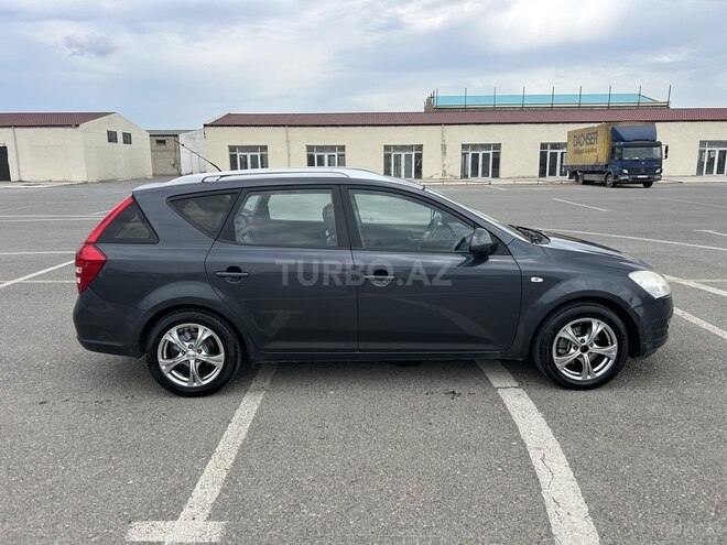Kia  2008, 380,000 km - 1.6 l - Bakı