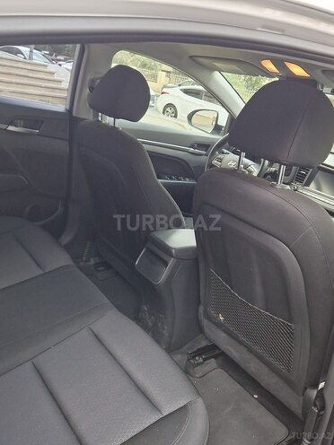 Hyundai Elantra 2017, 75,000 km - 2.0 л - Bakı