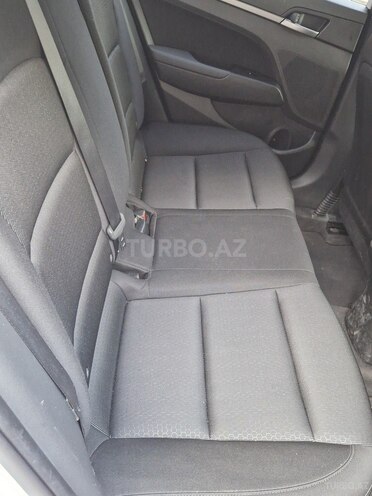Hyundai Elantra 2017, 75,000 km - 2.0 л - Bakı
