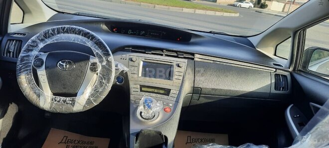 Toyota Prius 2013, 262,000 km - 1.8 l - Bakı