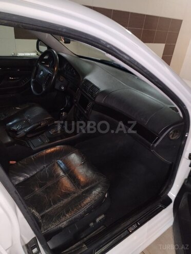 BMW 525 2000, 225,000 km - 2.5 l - Bakı