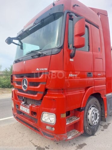 Mercedes Actros 1844 2010, 1,300,000 km - 12.0 l - Bakı