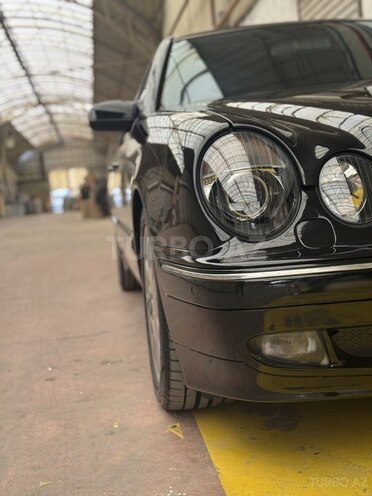 Mercedes E 280 2001, 450,000 km - 2.8 l - Bakı