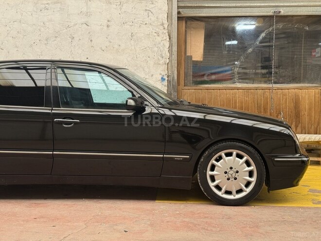 Mercedes E 280 2001, 450,000 km - 2.8 l - Bakı