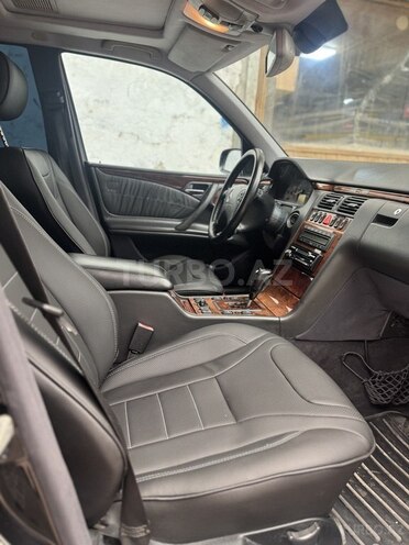 Mercedes E 280 2001, 450,000 km - 2.8 l - Bakı