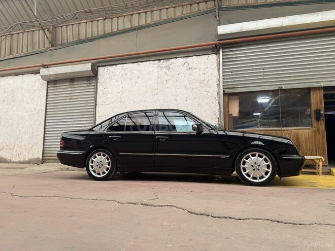 Mercedes E 280 2001, 450,000 km - 2.8 l - Bakı