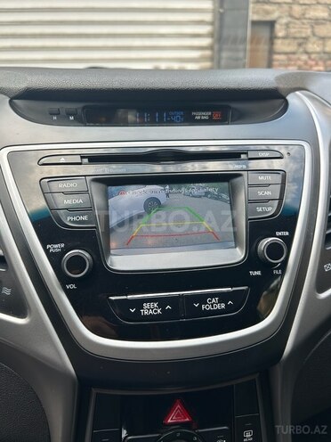 Hyundai Elantra 2015, 139,200 km - 1.8 л - Bakı