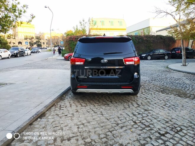 Kia Carnival 2015, 193,000 km - 2.2 l - Bakı