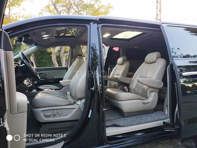 Kia Carnival 2015, 193,000 km - 2.2 l - Bakı