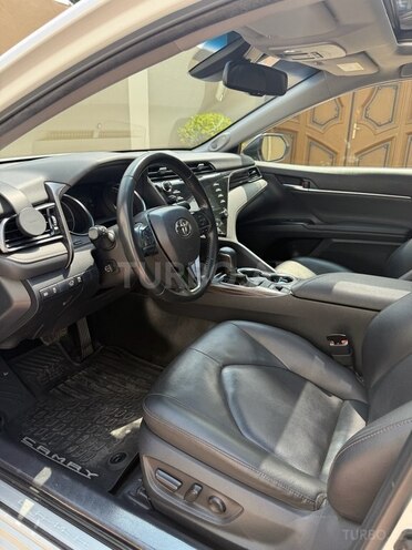Toyota Camry 2019, 99,541 km - 2.5 l - Bakı