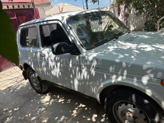 LADA (VAZ) Niva 2011, 154,500 km - 1.7 l - Lerik