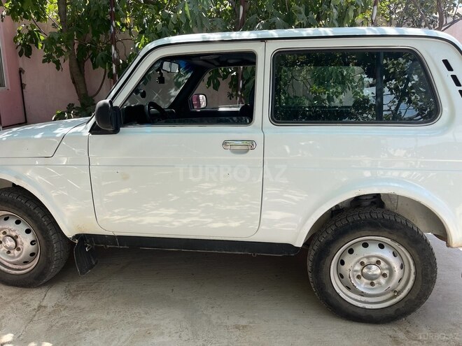 LADA (VAZ) Niva 2011, 154,500 km - 1.7 l - Lerik