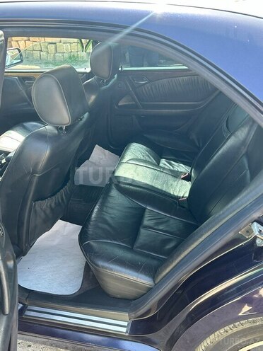 Mercedes E 240 1998, 250,000 km - 2.4 l - Bakı