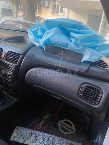 Nissan Sunny 2010, 230,000 km - 1.6 l - Bakı