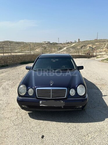 Mercedes E 240 1998, 250,000 km - 2.4 l - Bakı