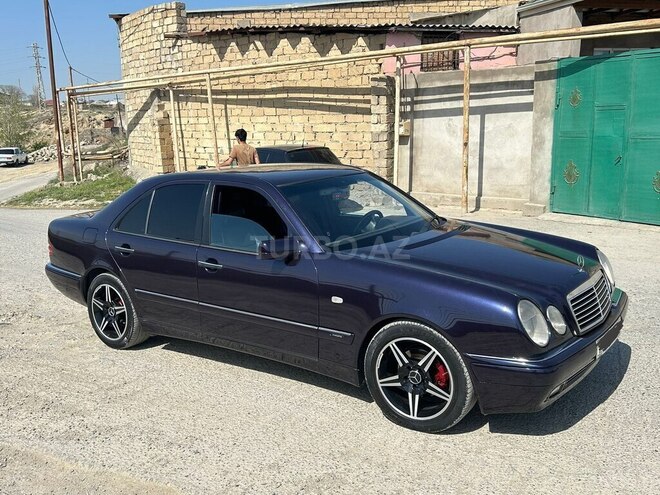 Mercedes E 240 1998, 250,000 km - 2.4 l - Bakı
