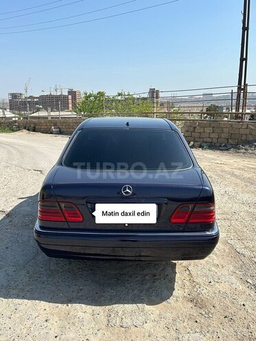 Mercedes E 240 1998, 250,000 km - 2.4 l - Bakı