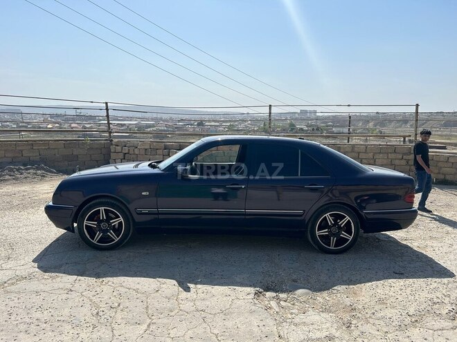 Mercedes E 240 1998, 250,000 km - 2.4 l - Bakı