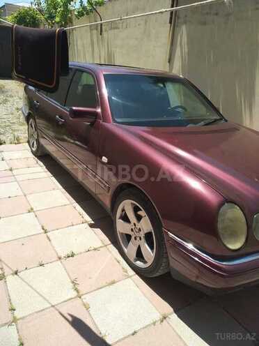 Mercedes E 230 1996, 183,500 km - 2.3 l - Bakı