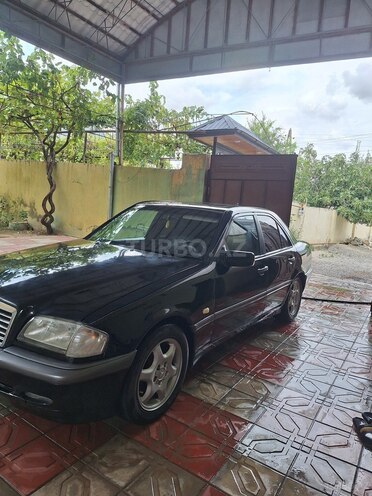 Mercedes C 180 1998, 390,000 km - 1.8 l - Qazax
