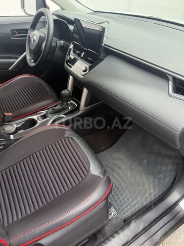 Toyota Corolla Cross 2025, 5,800 km - 2.0 l - Bakı