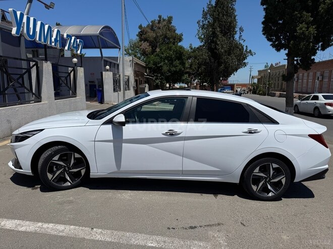 Hyundai Elantra 2021, 73,000 km - 1.6 л - Gəncə