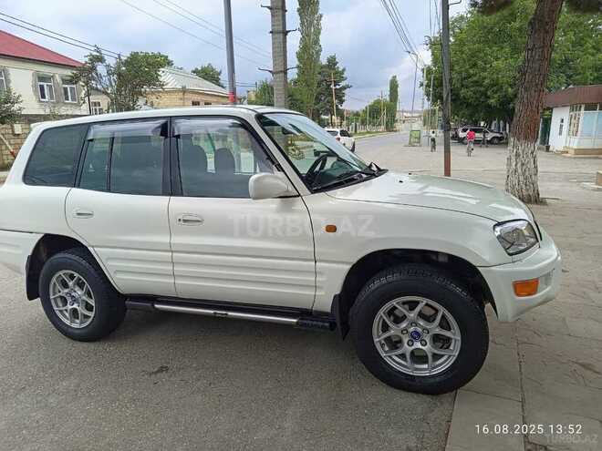 Toyota RAV4 1999, 286,000 km - 2.0 l - Quba