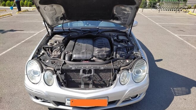 Mercedes E 280 2004, 375,000 km - 3.2 l - Bakı