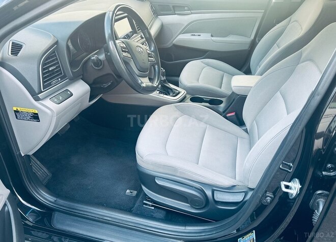 Hyundai Elantra 2018, 61,000 km - 2.0 л - Bakı