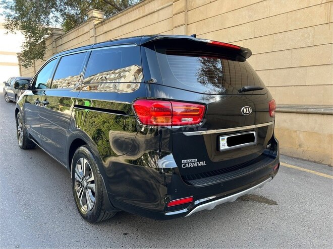 Kia Carnival 2019, 222,000 km - 2.2 л - Bakı