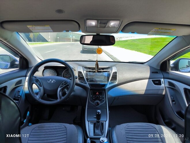 Hyundai Elantra 2015, 196,000 km - 1.8 л - Bakı