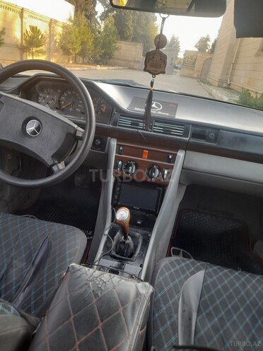 Mercedes E 200 1991, 222,000 km - 2.0 l - İmişli