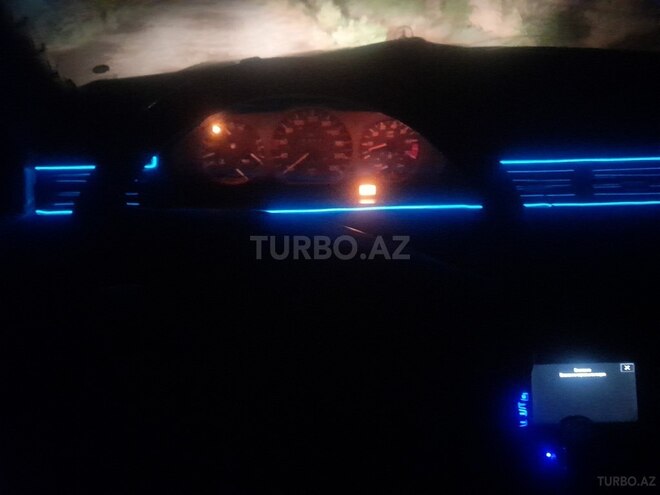 Mercedes E 200 1991, 222,000 km - 2.0 l - İmişli