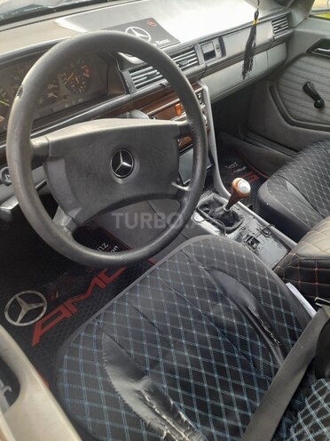 Mercedes E 200 1991, 222,000 km - 2.0 l - İmişli