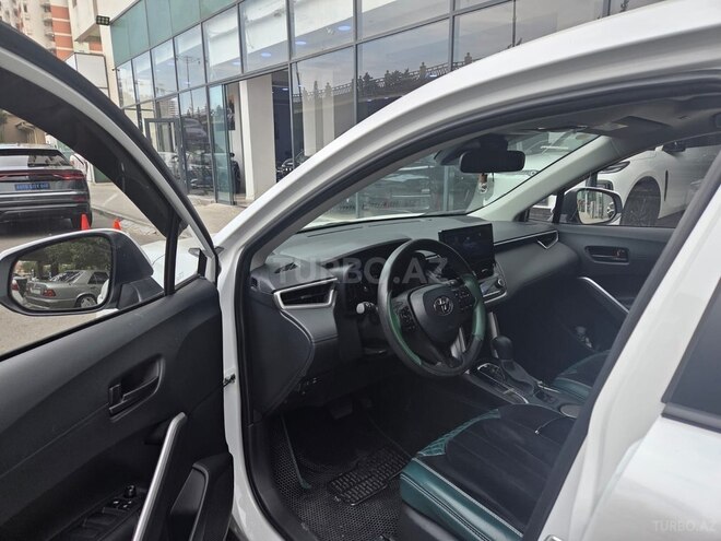 Toyota Corolla Cross 2024, 21,000 km - 2.0 l - Bakı