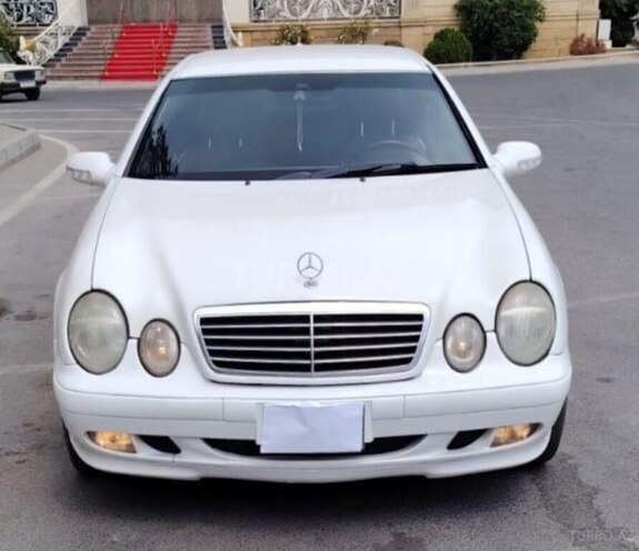 Mercedes CLK 200 2001, 297,000 km - 2.0 l - Bakı