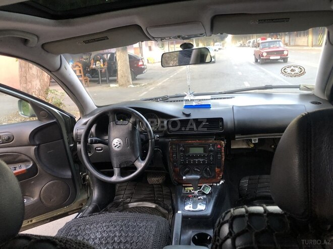 Volkswagen Passat 2002, 300,000 km - 1.8 l - Gəncə