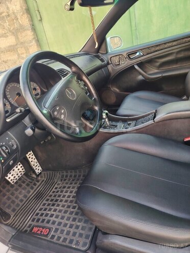 Mercedes CLK 200 2001, 297,000 km - 2.0 l - Bakı