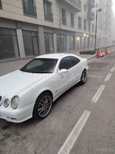 Mercedes CLK 200 2001, 297,000 km - 2.0 l - Bakı
