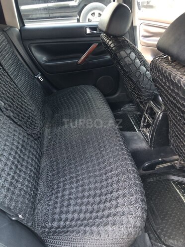 Volkswagen Passat 2002, 300,000 km - 1.8 l - Gəncə