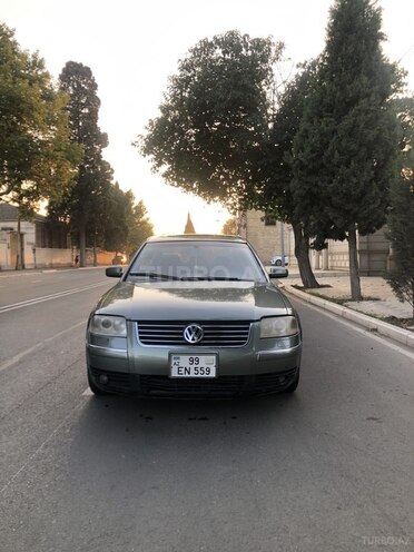 Volkswagen Passat 2002, 300,000 km - 1.8 l - Gəncə