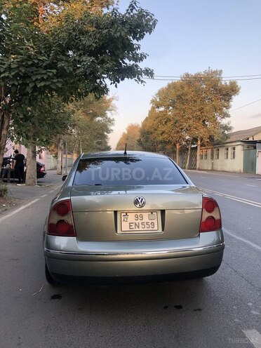 Volkswagen Passat 2002, 300,000 km - 1.8 l - Gəncə