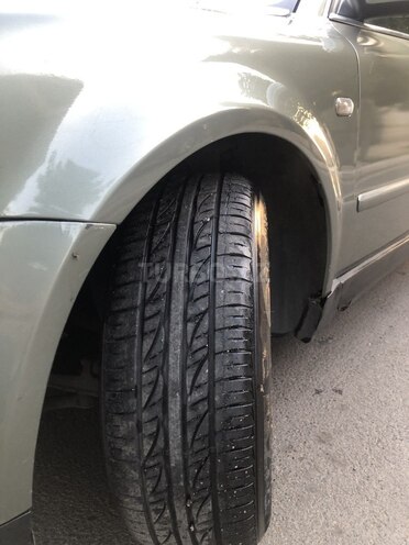 Volkswagen Passat 2002, 300,000 km - 1.8 l - Gəncə