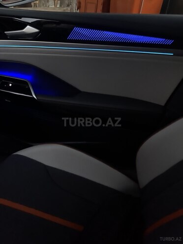 Volkswagen ID.6 Crozz 2023, 18,000 km - 0.0 л - Bakı