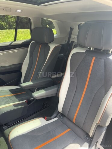 Volkswagen ID.6 Crozz 2023, 18,000 km - 0.0 л - Bakı