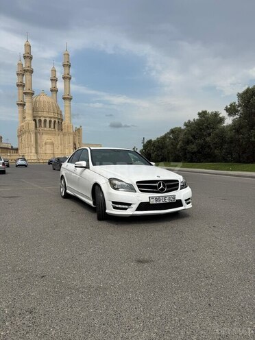 Mercedes C 250 2014, 131,000 km - 1.8 л - Bakı